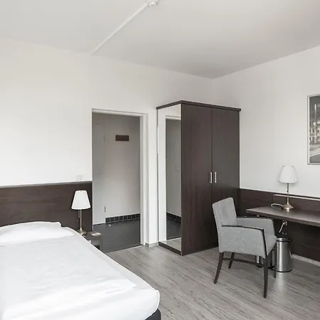 Lützow Hotel
