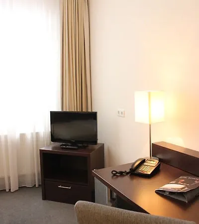 Lützow 3* Berlín
